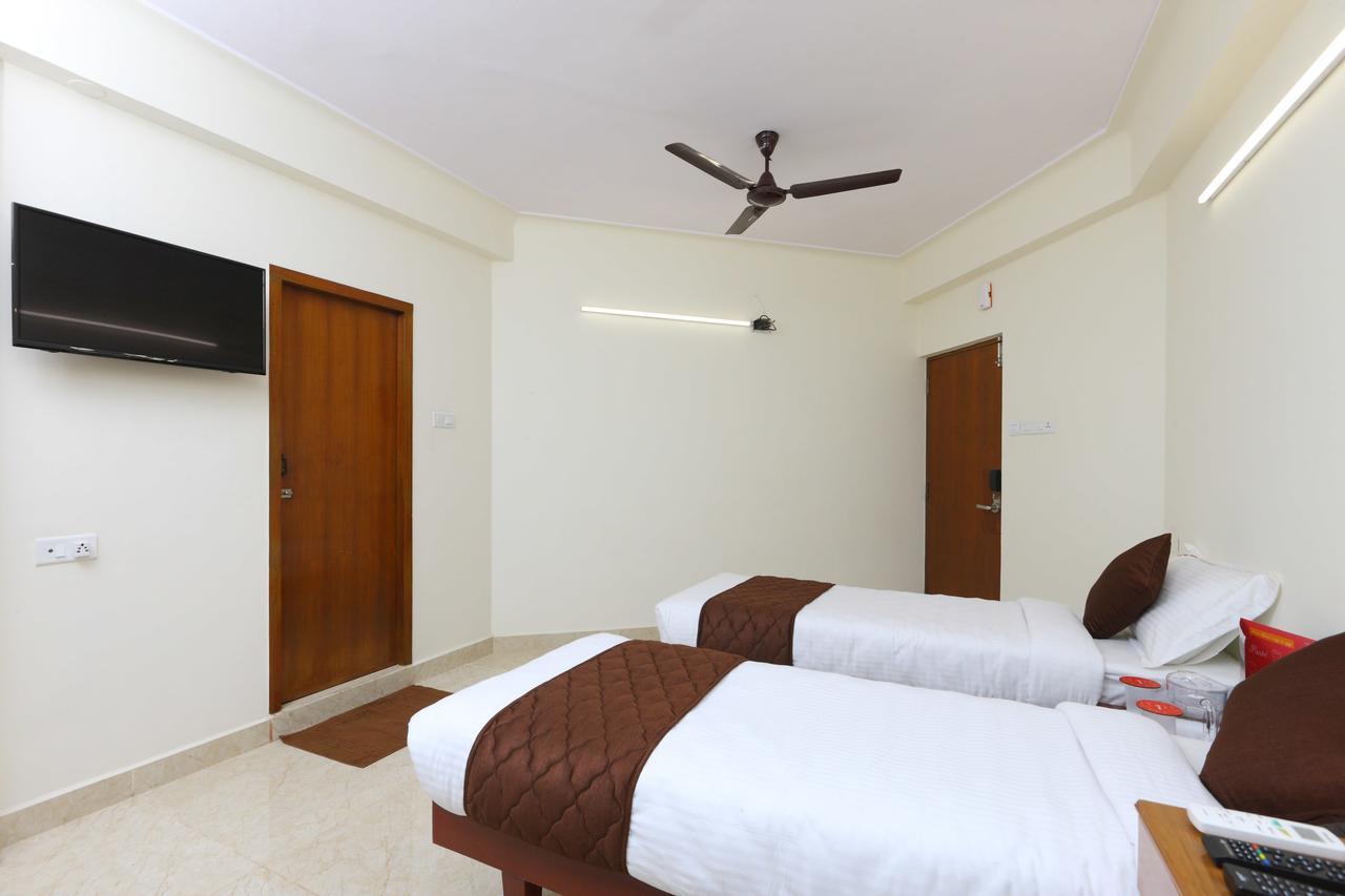 Oyo 11433 Kishore Inn Chennai Luaran gambar